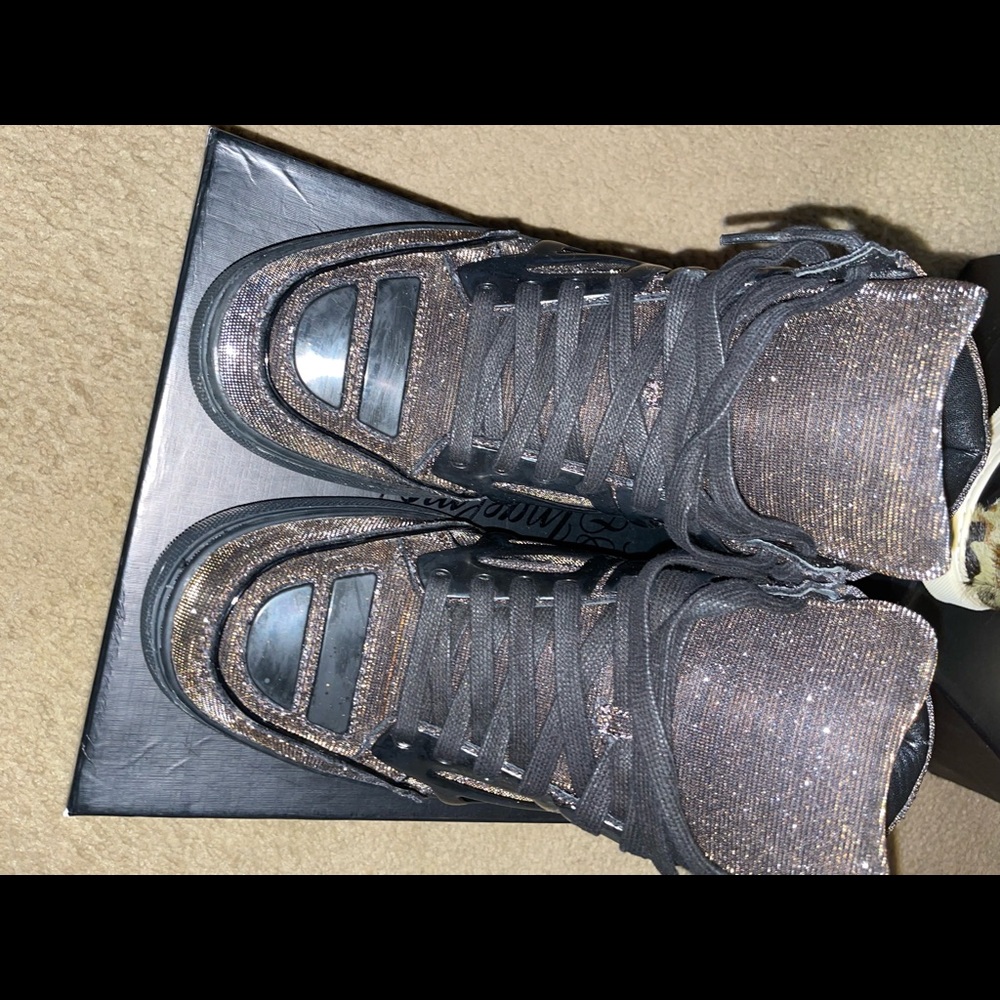 Metallic sneakers - Picture 2 of 6